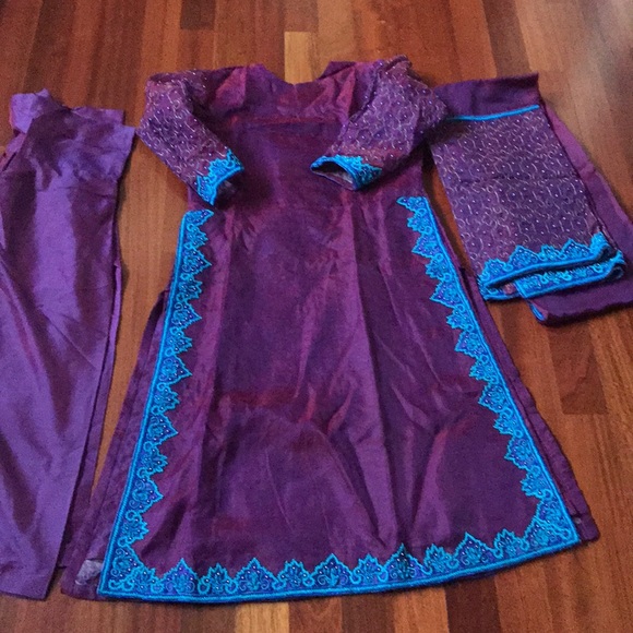 Fancy 3 piece Indian Pakistani outfit - Picture 6 of 7